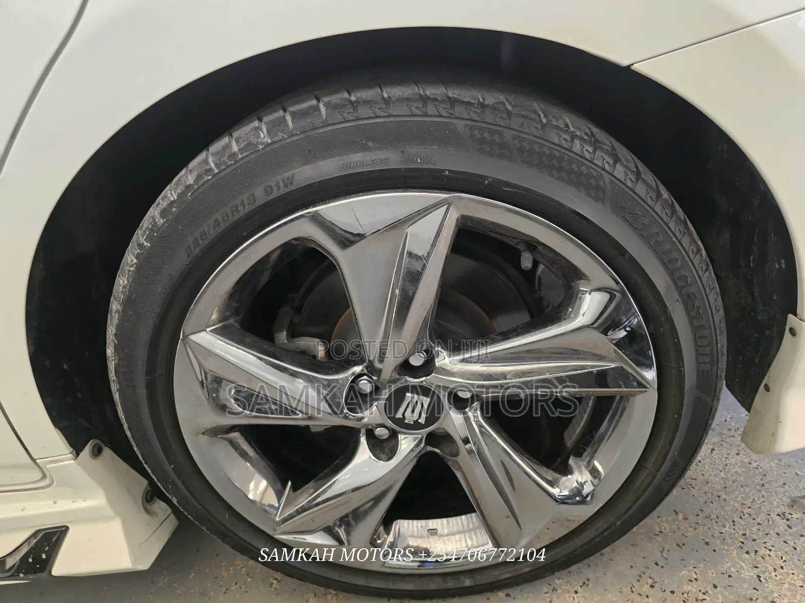 Toyota Crown 2020 White