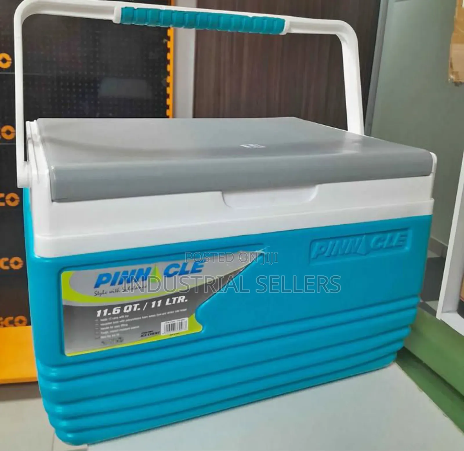 New Arrival 11l Pinnacle Cooler Box