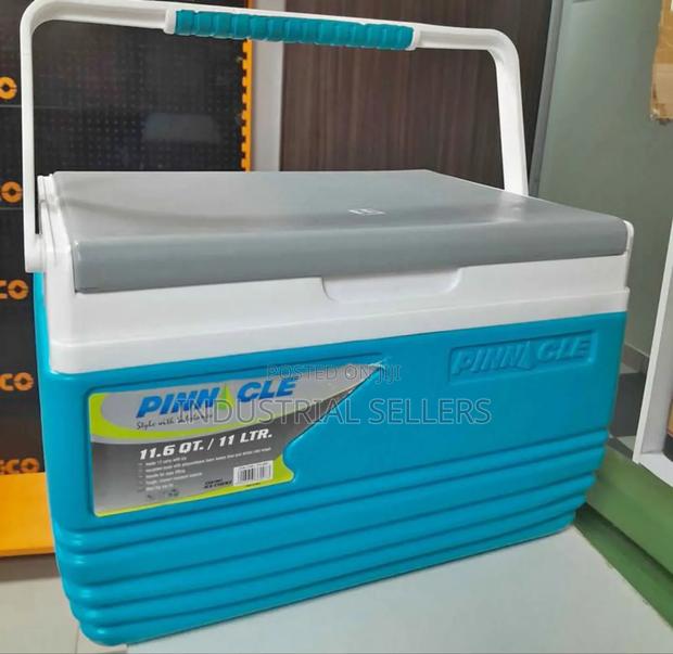 New Arrival 11l Pinnacle Cooler Box