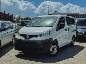 Nissan NV200 SV 2019 White