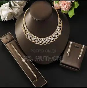 4 Pc Ladies Elegant Matching Jewellery Sets