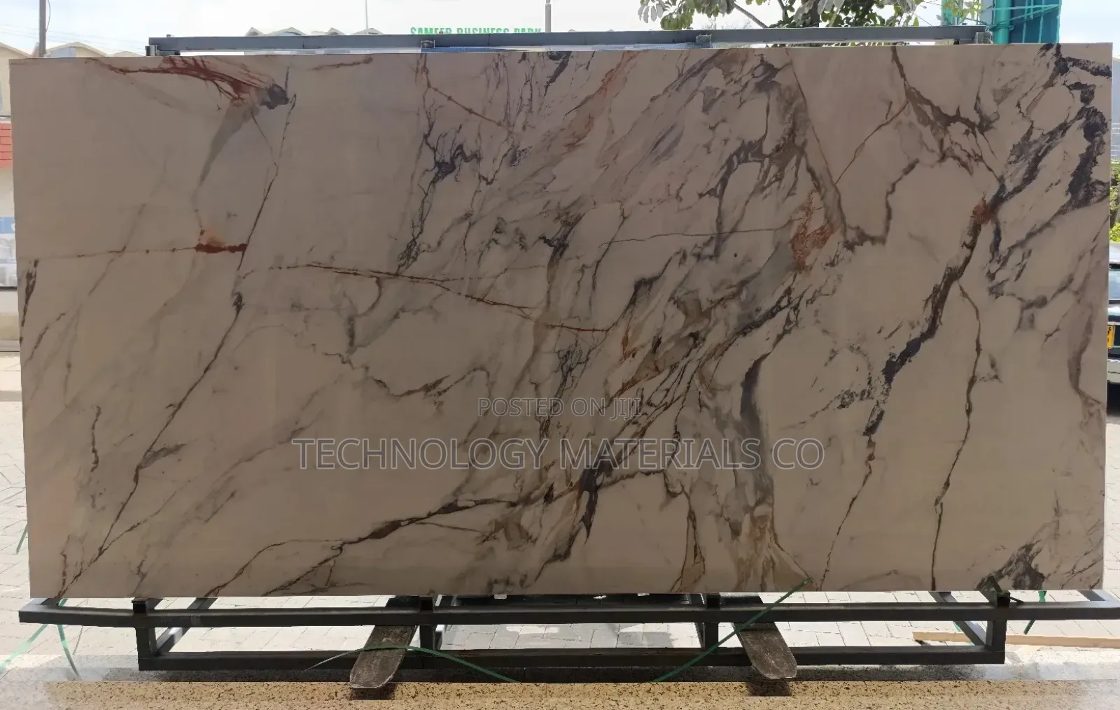 Ivory Gold Island Sintered Stone(126 Inches * 63 Inches * 12mm)