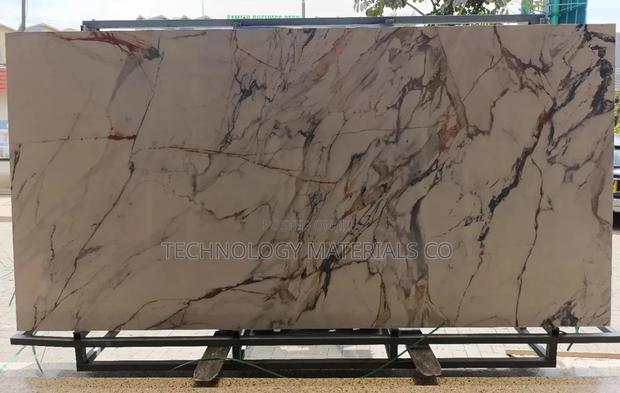 Ivory Gold Island Sintered Stone(126 Inches * 63 Inches * 12mm)