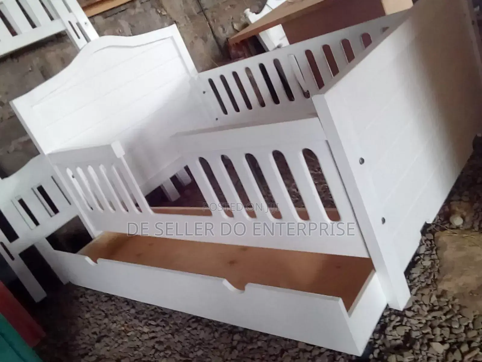 Baby Cot 4*6 With Storage