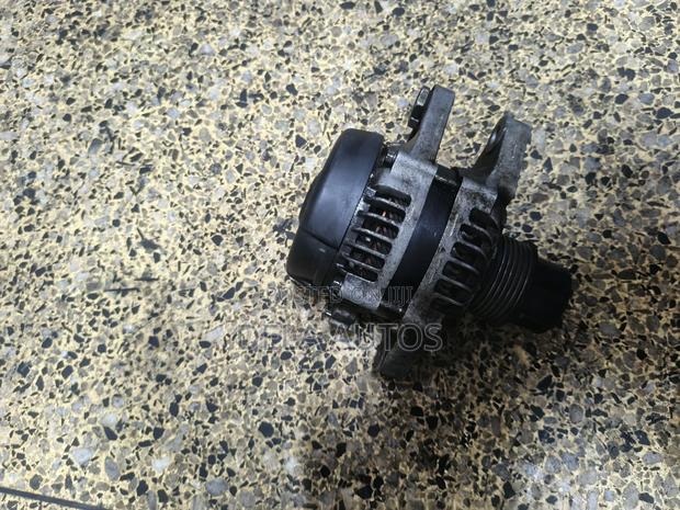 Toyota Vitz1 Kr Alternator - main view
