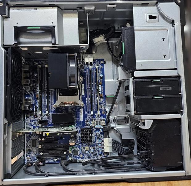 Desktop Computer HP Z640 32GB Intel Xeon HDD+SSD 256GB - thumbnail 3