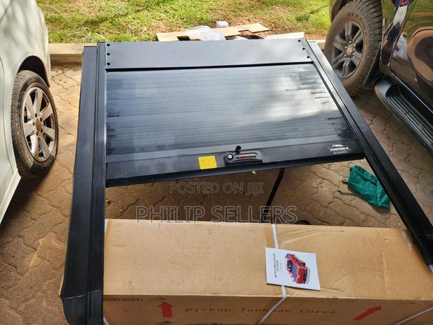 Weather-Resistant – Shields From Rain, Dust Uv - main view