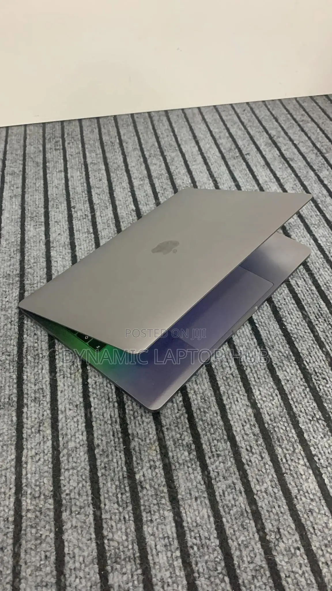 Laptop Apple MacBook Pro 2019 16GB Intel Core I7 SSD 512GB