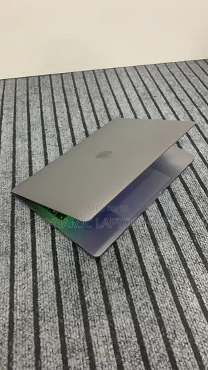Laptop Apple MacBook Pro 2019 16GB Intel Core I7 SSD 512GB