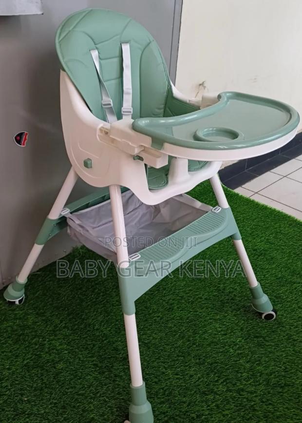 Green Feeding Chair*Feeding Chair - main view