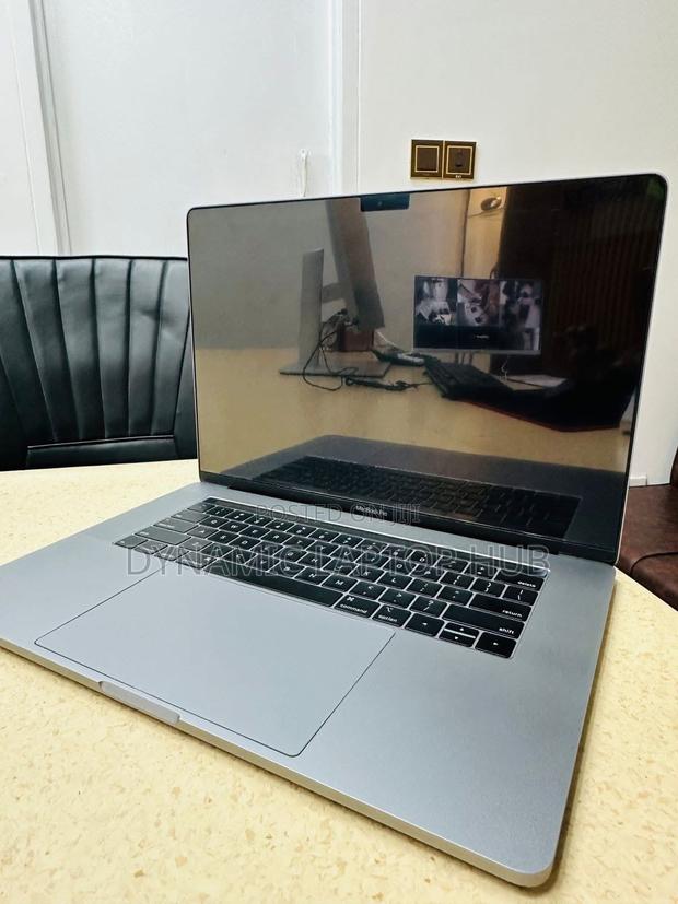 Laptop Apple MacBook Pro 2018 16GB Intel Core I7 SSD 512GB - thumbnail 3