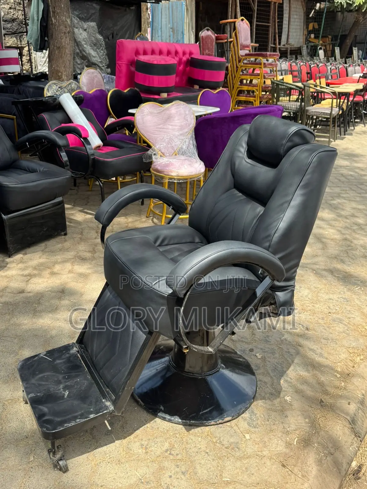 Kinyozi Barber Chair