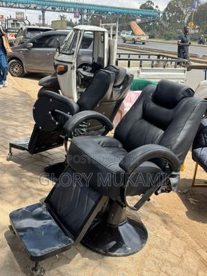 Kinyozi Barber Chair - main view