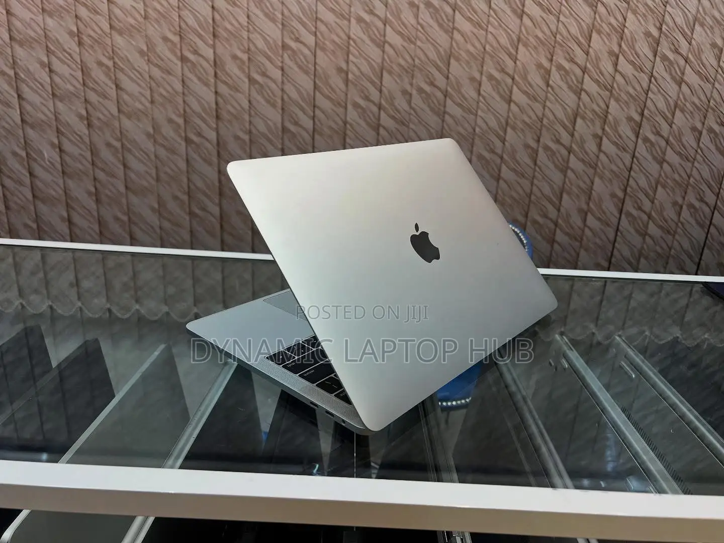 Laptop Apple MacBook 2018 16GB Intel Core I7 SSD 512GB