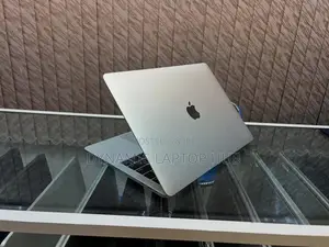 Laptop Apple MacBook 2018 16GB Intel Core I7 SSD 512GB