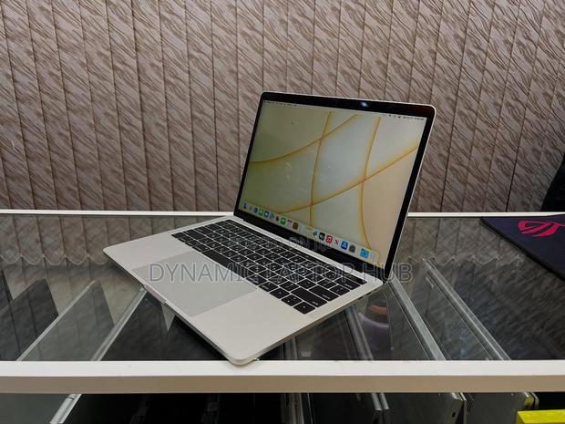 Laptop Apple MacBook Pro 2018 16GB Intel Core I5 SSD 512GB - thumbnail 2
