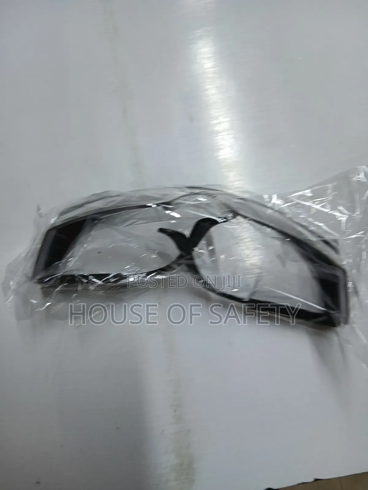 Black Frame Goggles