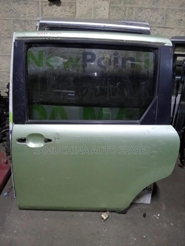Sliding Door Toyota Sienta