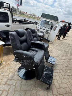 Kinyozi Barber Chair