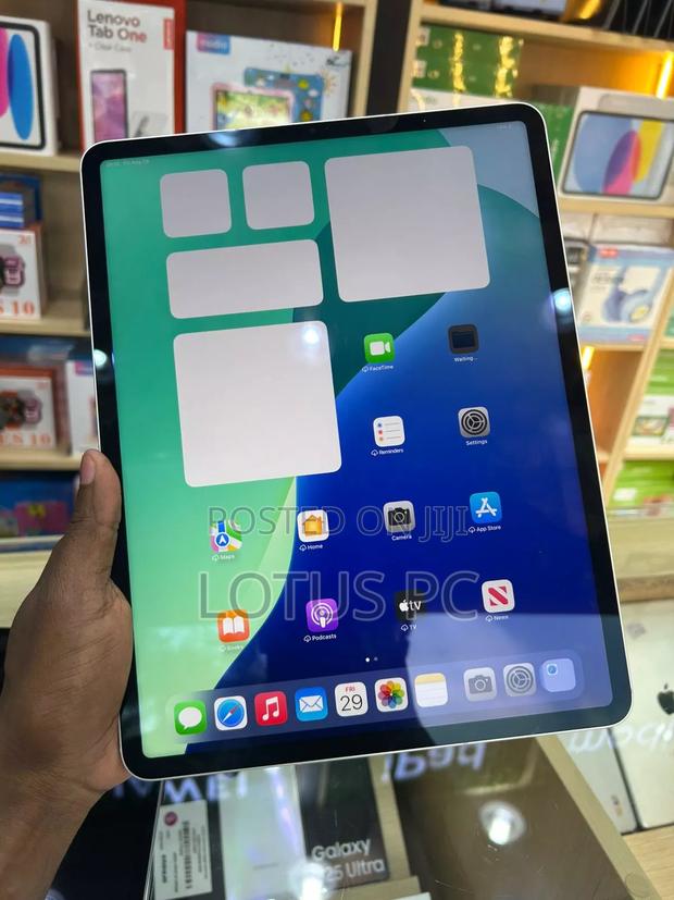 Apple iPad Pro 12.9 (2021) 512 GB Silver - main view