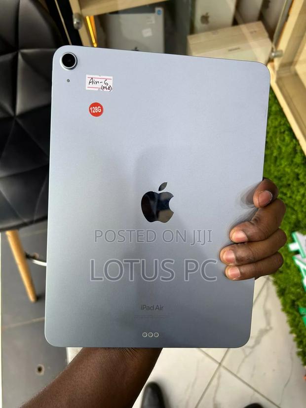 Apple iPad Air 11 (2024) 128 GB Silver - thumbnail 2