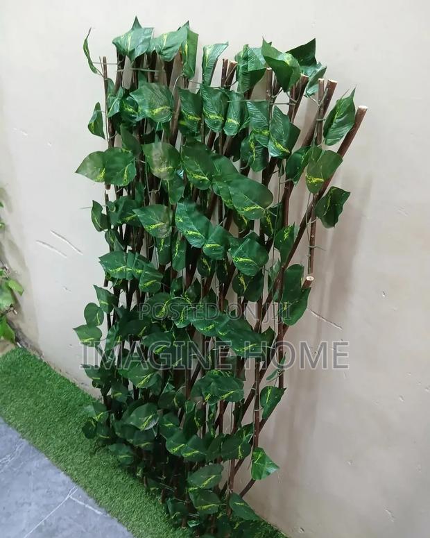 Expandable Green Fence - main view