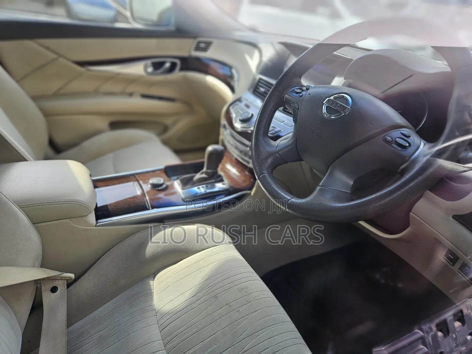Nissan Fuga 2013 White