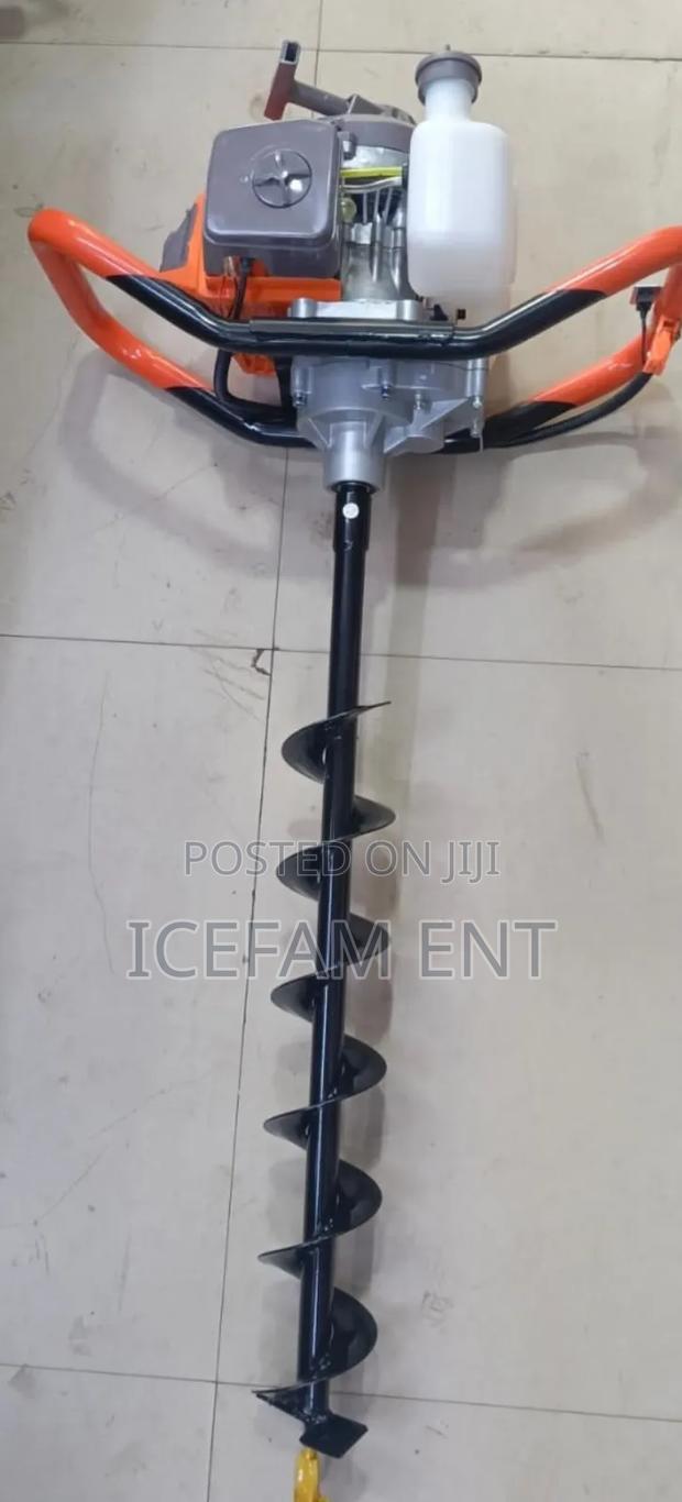 Powerful Earth Auger Machine - main view