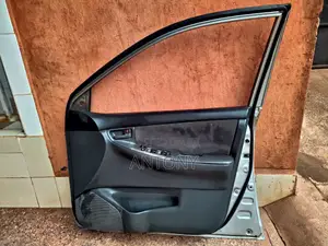 Nze Drivers Door
