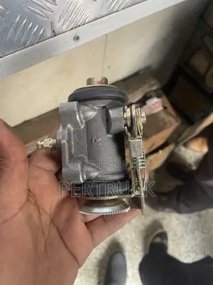 Nissan Civilian Rear Wheel Cylinders