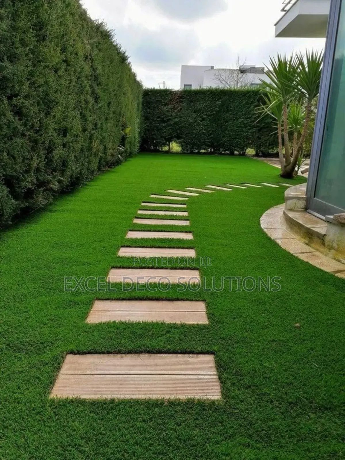 Artificial Grass Carpet for Garden, Balcony Thickness Available
