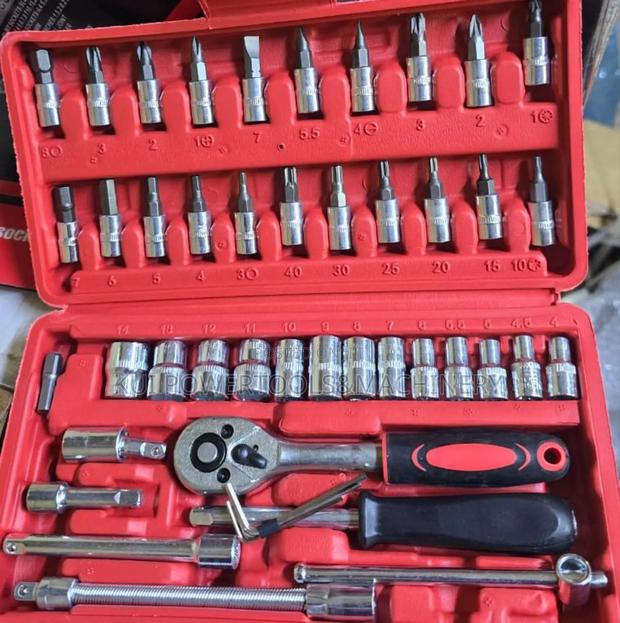 Socket Wrench Tool Set / Mechanic Toolbox - main view
