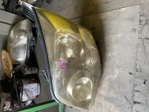Ex-Japan Toyota Noah 2008(Xenon)