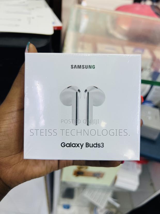 White Wireless Samsung Galaxy Buds 3 - main view