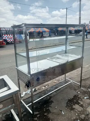Stylish Food Warmer and Display