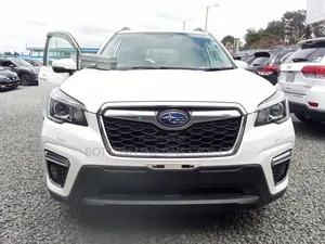 Subaru Forester 2019 White