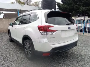 Subaru Forester 2019 White