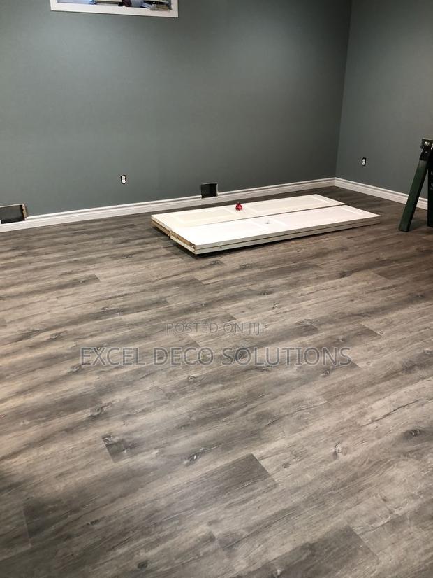 Wood Finish Laminate Floor Boards – Natural Look
