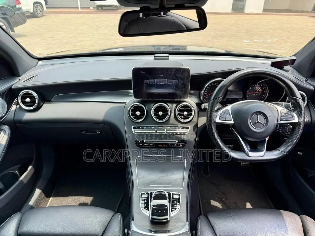 Mercedes-Benz GLC-Class 2017 Black