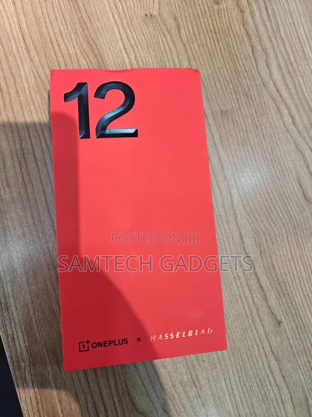 New OnePlus 12 1 TB Silver - thumbnail 3