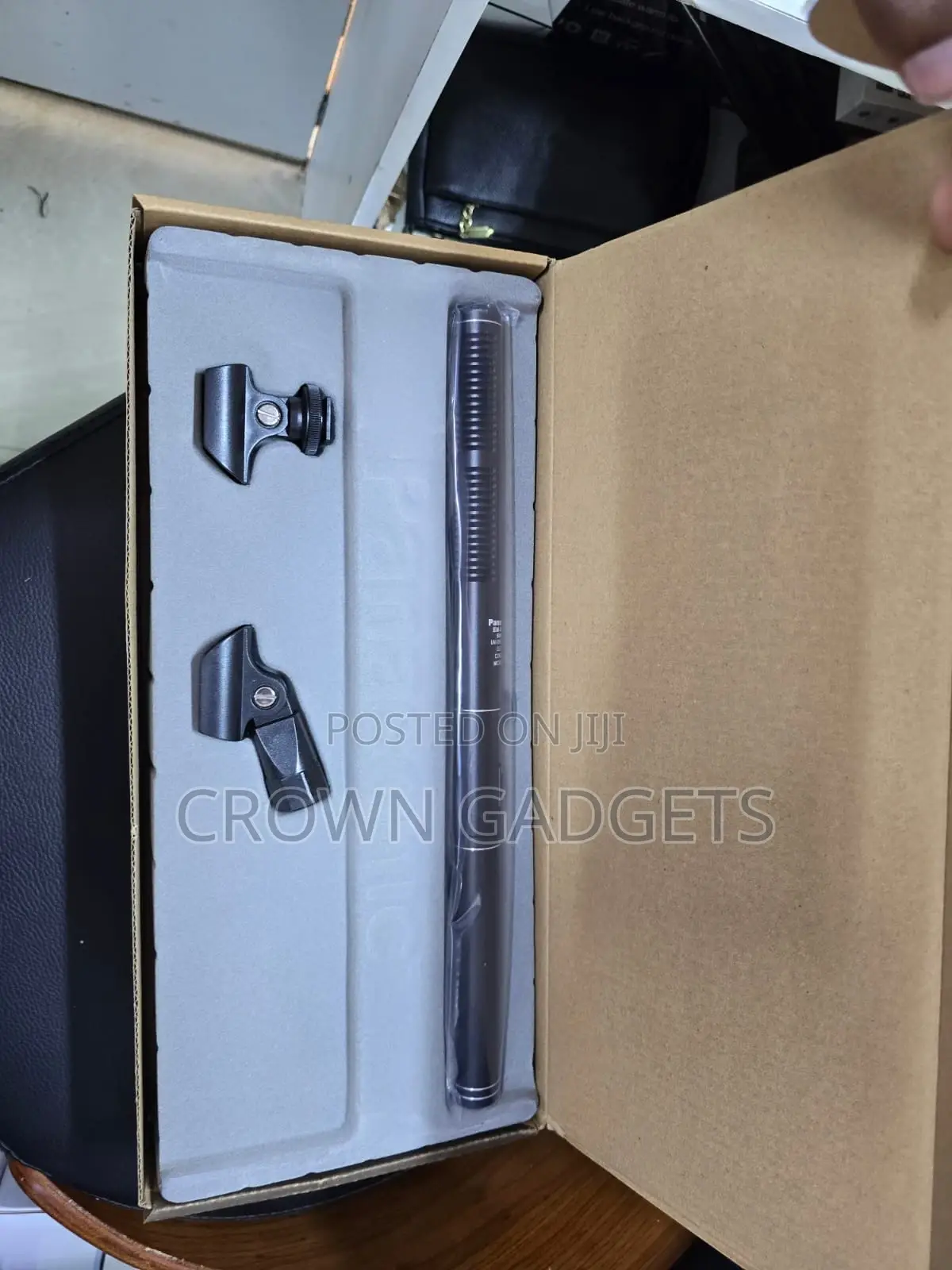 High-Sensitivity Panasonic Super Uni-Directional Mic for Recording