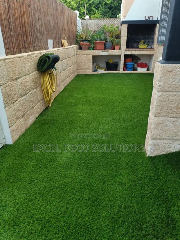 Walkway Compound Grass Carpett and Long-Lasting