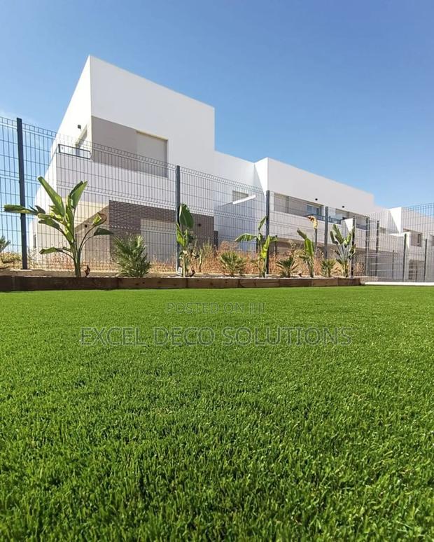 Indoor Grass Carpet – Stylish, Modern Clean