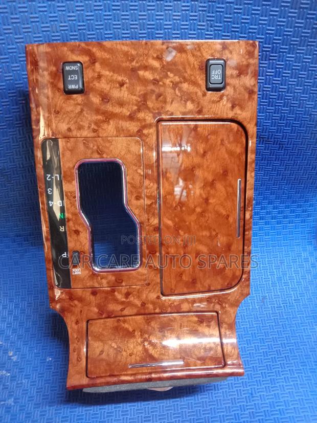 Toyota Crown Gear Lever - main view