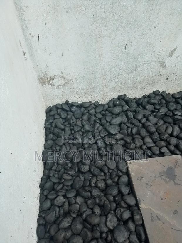 River Stones and Pebbles - thumbnail 10