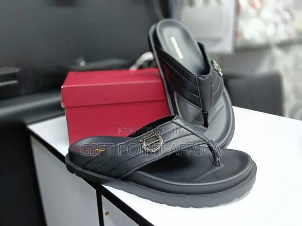 *Full Boxed Ferragamo* Sandals/Slides