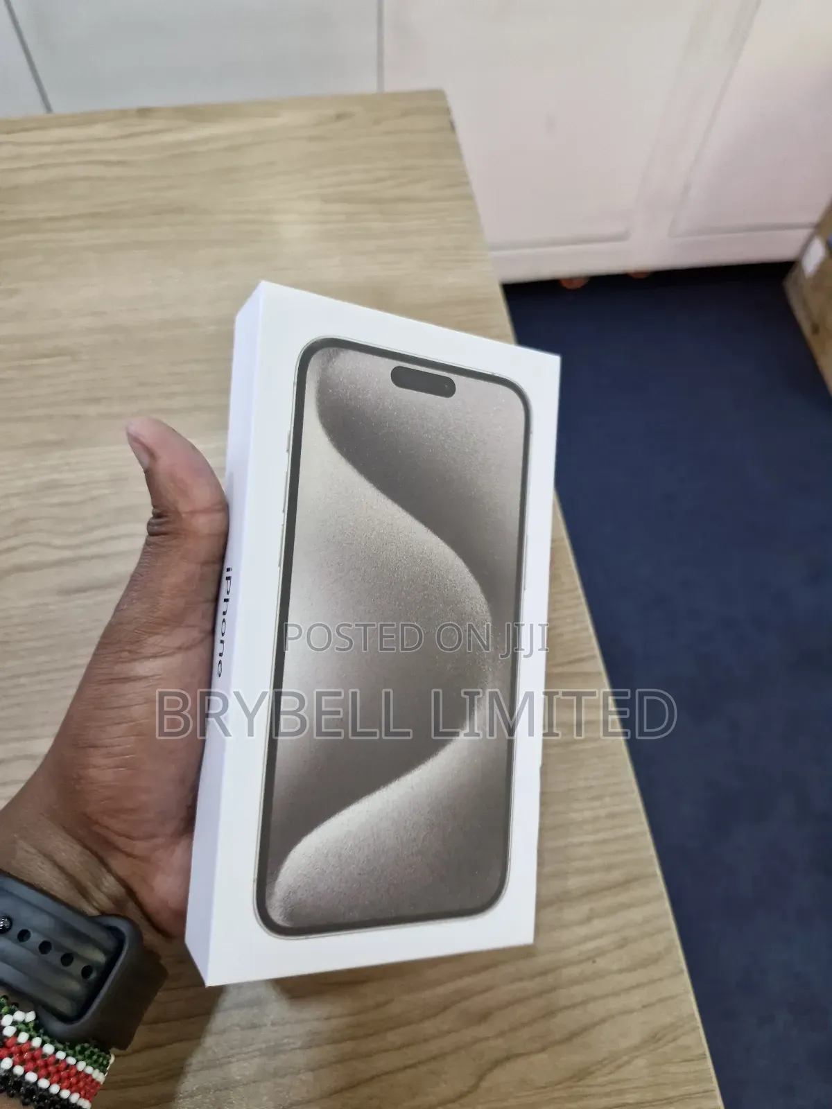 New Apple iPhone 15 Pro Max 256 GB Black