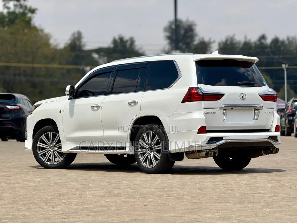 Lexus LX 2015 White