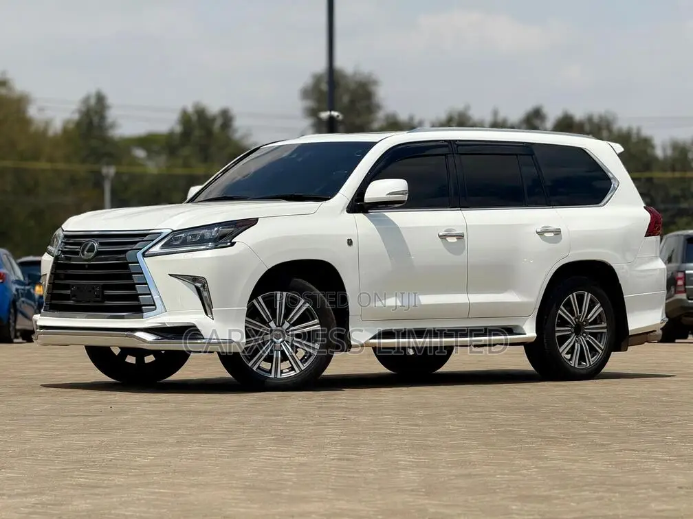 Lexus LX 2015 White