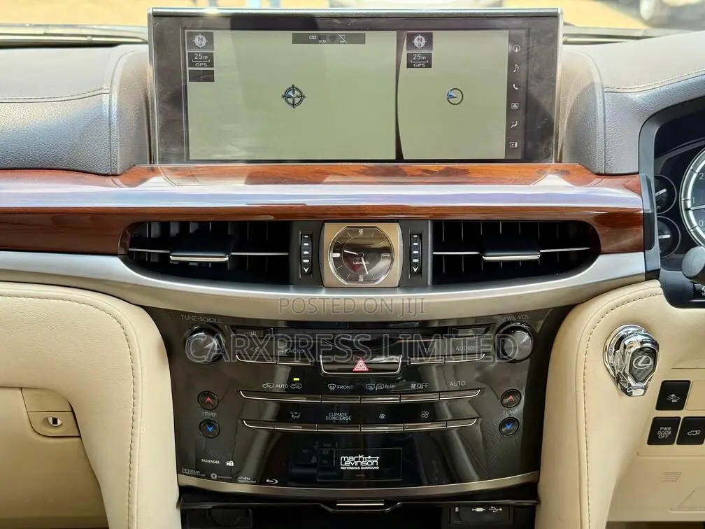 Lexus LX 2015 White